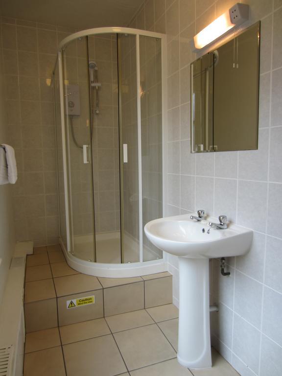The Grail Court Hotel Burton-upon-Trent Camera foto
