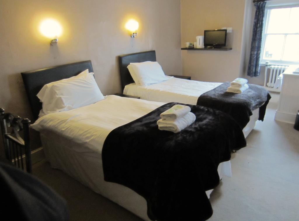 The Grail Court Hotel Burton-upon-Trent Camera foto