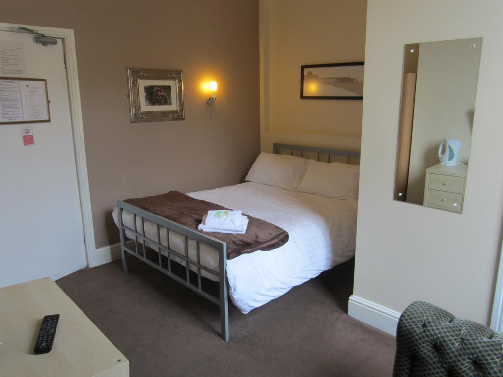 The Grail Court Hotel Burton-upon-Trent Camera foto