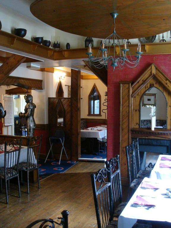 The Grail Court Hotel Burton-upon-Trent Esterno foto